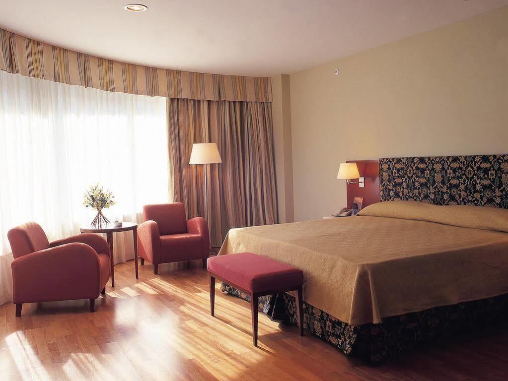 Nh Buenos Aires Latino Hotel Room photo